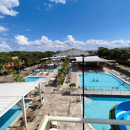 Apartamento Diroma Fiori Caldas Novas Exterior foto